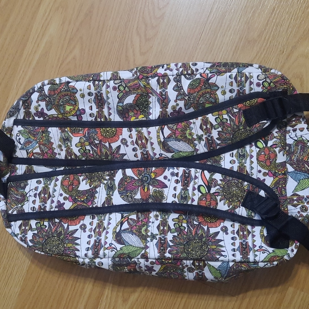Backpack‎ - Picture 5 of 6